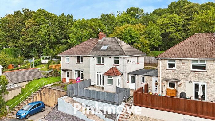 3 Bedroom Semi-Detached House For Sale In Severn Close, Risca, Newport, NP11