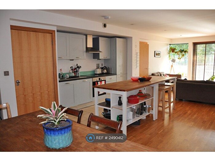 2 Bedroom Flat To Rent In Iron Works, London, E3