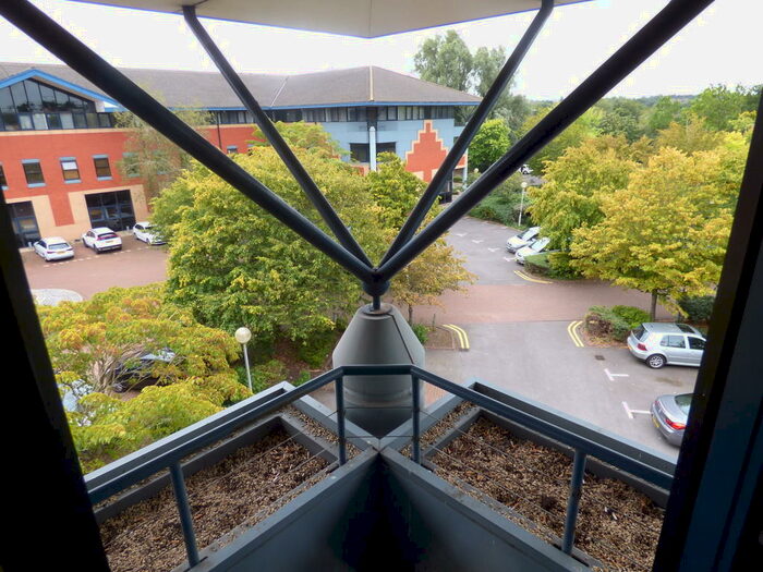 2 Bedroom Apartment To Rent In The Quadrant, SN5