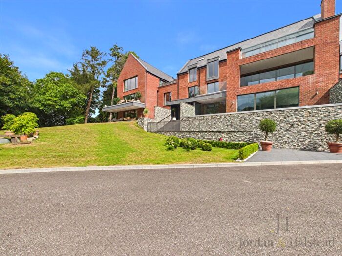 3 Bedroom Apartment To Rent In Macclesfield Road, Prestbury, Macclesfield, Cheshire, SK10