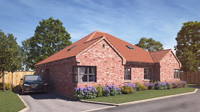 2 Bedroom Semi-detached Bungalow For Sale In Dalton Fields, Brandesburton, Driffield, YO25