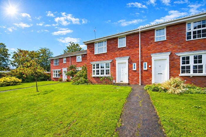 3 Bedroom Terraced House For Sale In Pinfold Court, Chester, Cheshire, CH4