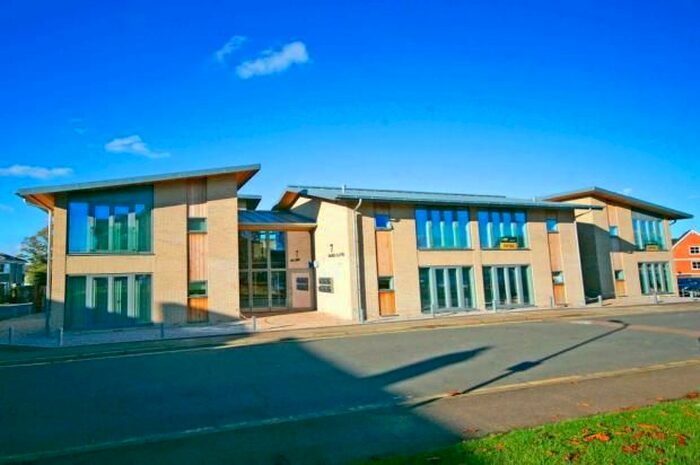 Studio To Rent In Park Lane, Newmarket, CB8