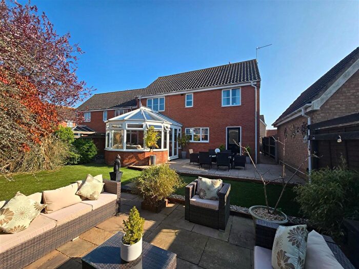 4 Bedroom Detached House For Sale In Seafields Drive, Hopton, NR31