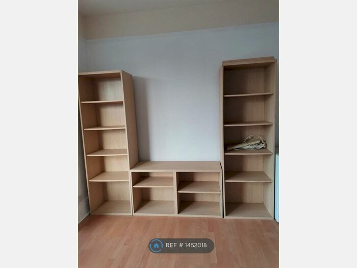 Studio To Rent In Devonshire Road, Pinner, HA5 - Photo 3