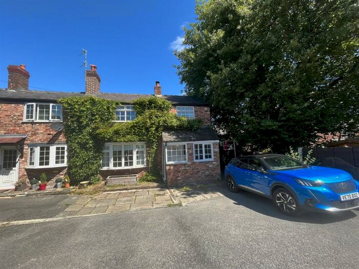 3 Bedroom Mews To Rent In Stamford Place, Wilmslow, SK9