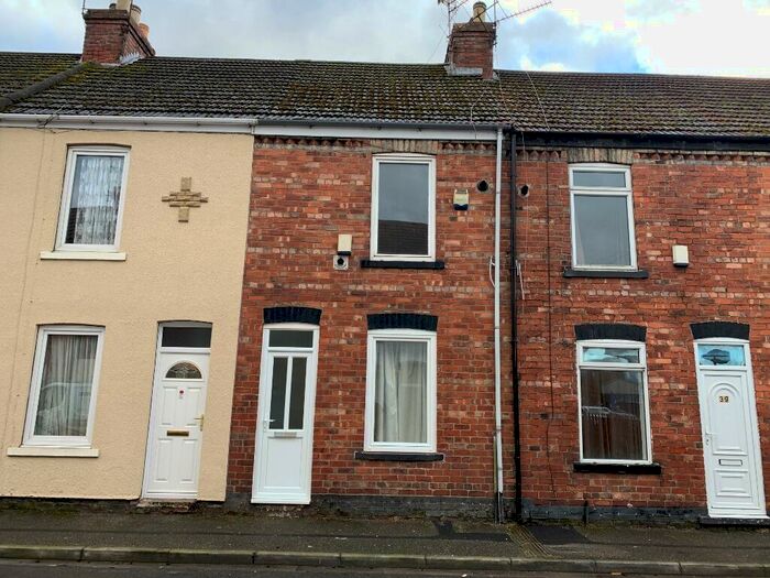3 Bedroom Terraced House To Rent In Linden Terrace, Gainsborough, DN21