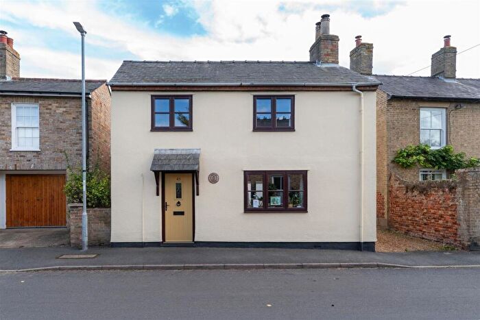 4 Bedroom Detached House For Sale In Cambridge Cottage, High Street, Haddenham, CB6