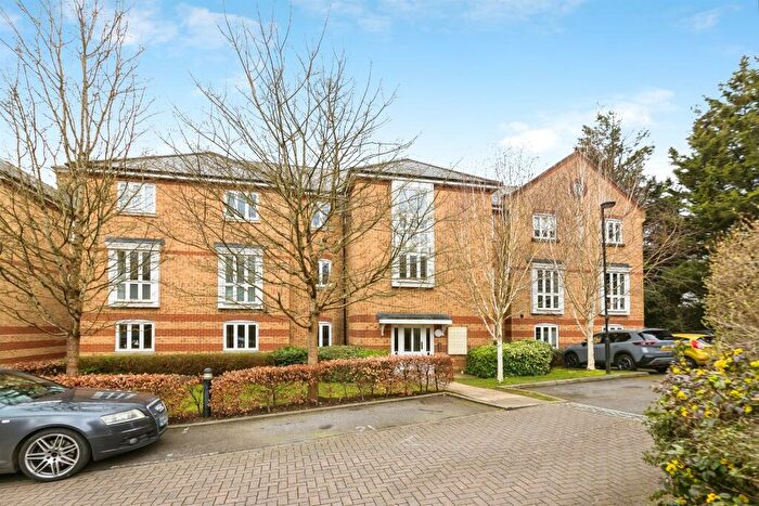 2 Bedroom Apartment For Sale In Chapman Way, Haywards Heath, RH16