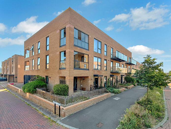 1 Bedroom Apartment For Sale In Whittle Avenue, Cambridge, CB2