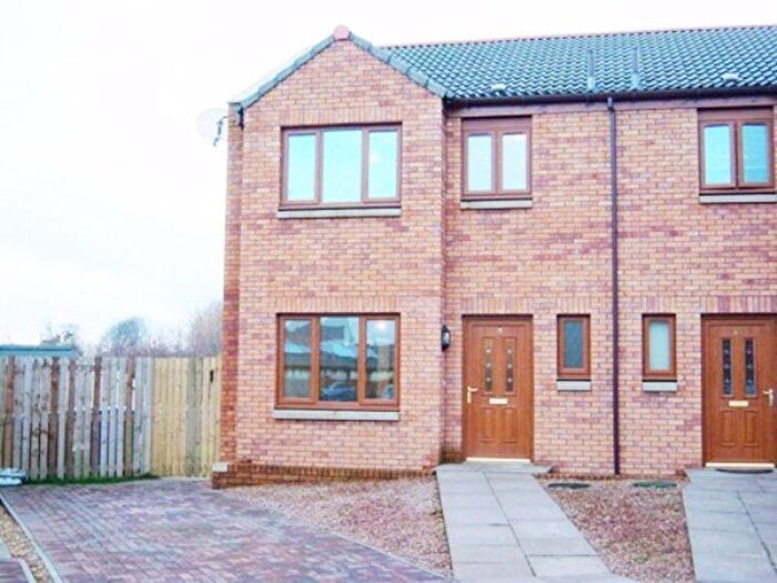 3 Bedroom Semi-detached Villa To Rent In Newton Place, Kirkcaldy, KY1
