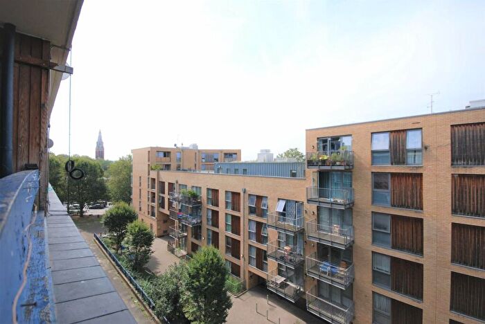 3 Bedroom Apartment To Rent In John Ruskin Street, London, SE5