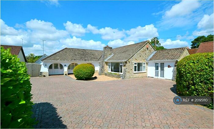 4 Bedroom Bungalow To Rent In Woolsbridge Road, Ringwood, BH24