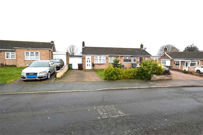 3 Bedroom Bungalow For Sale In Stonewood, Dartford, DA2