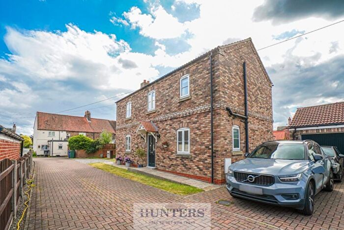 3 Bedroom Detached House For Sale In Water Lane, Hemingbrough, Selby, YO8
