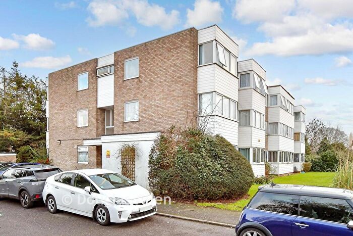 2 Bedroom Flat For Sale In Winston Close, Romford, Essex, RM7