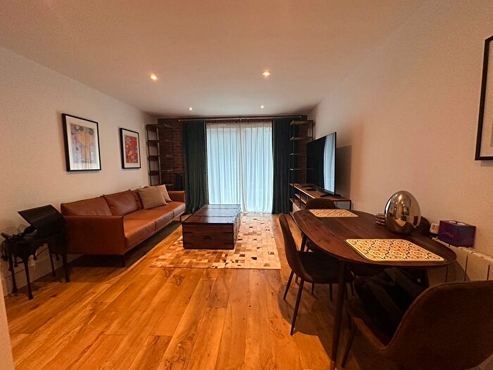 2 Bedroom Flat To Rent In Major Draper Street, Woolwich, SE18