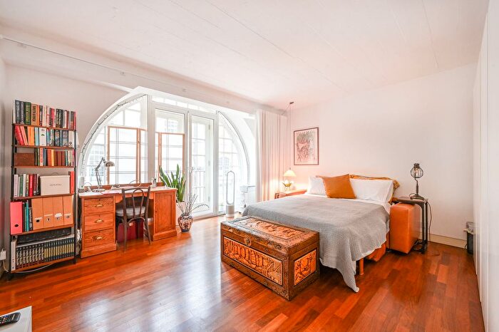 1 Bedroom Flat For Sale In The Listed Building, Limehouse, London, E1W