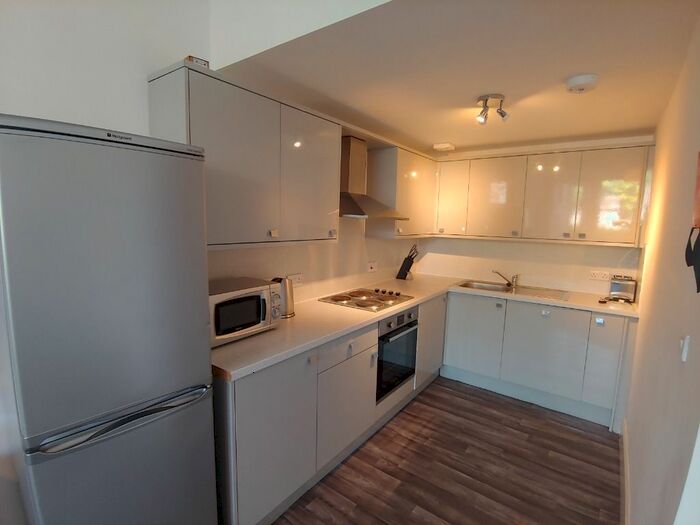 3 Bedroom Flat To Rent In Mayfield Road, Newington, Edinburgh, EH9