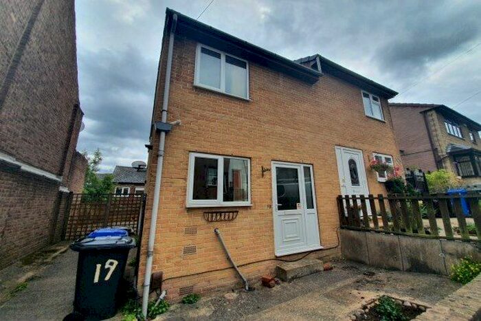 2 Bedroom Semi-Detached House To Rent In Industry Street, Sheffield, S6