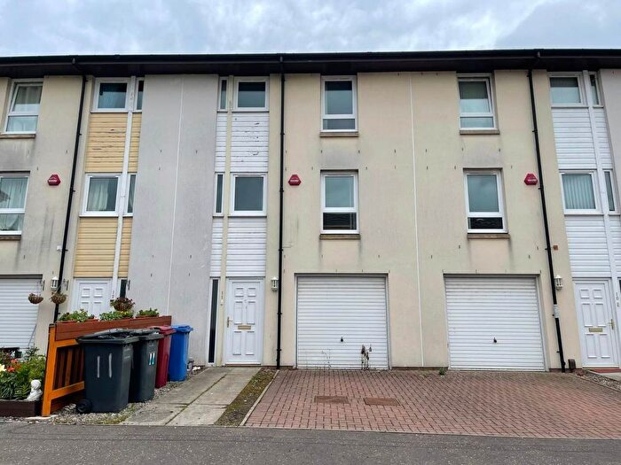 5 Bedroom Property To Rent In Friary Gardens, Dundee, DD2