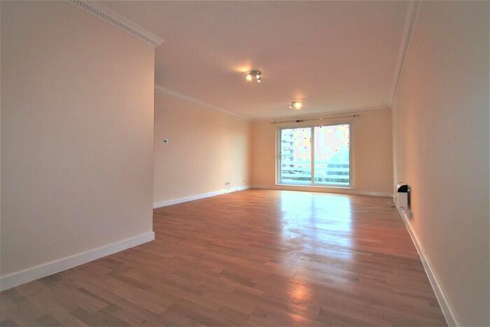 2 Bedroom Apartment To Rent In Eaton Drive, Kingston Upon Thames, KT2