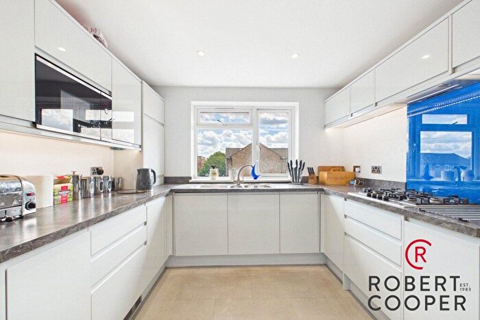 2 Bedroom Apartment For Sale In Rydal Way, South Ruislip, Middlesex, HA4
