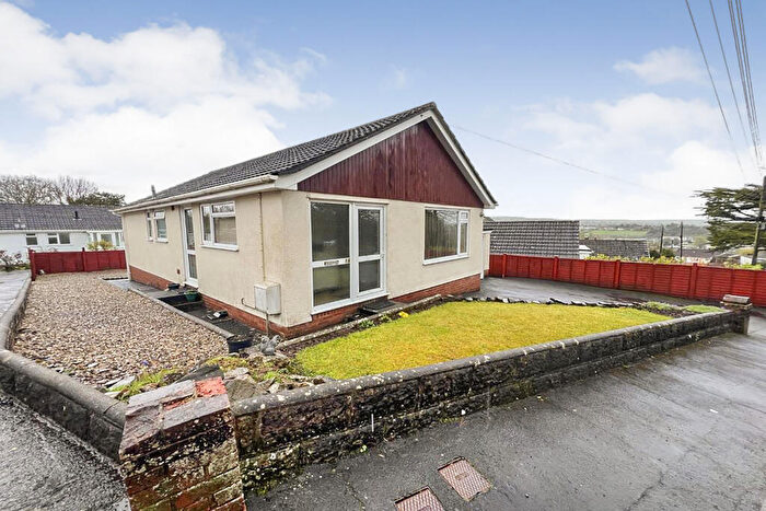 3 Bedroom Detached Bungalow For Sale In Southfield Way, Tiverton, EX16