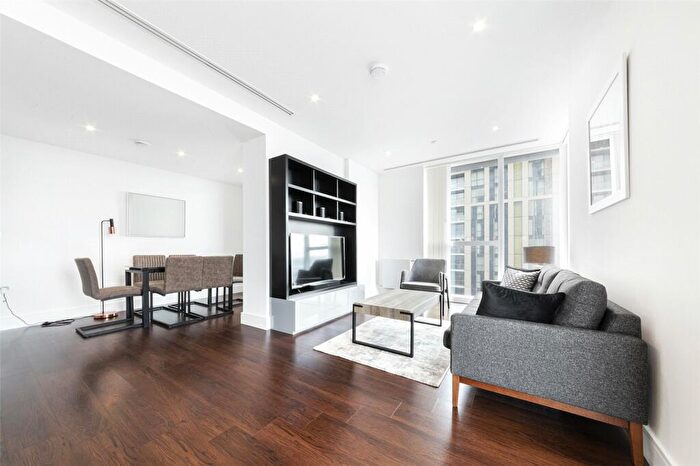 3 Bedroom Apartment To Rent In Harbour Way, London, E14