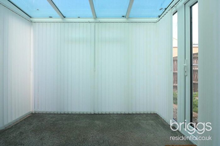 2 Bedroom Detached Bungalow For Sale In Suttons Lane, Deeping Gate, Market Deeping, PE6