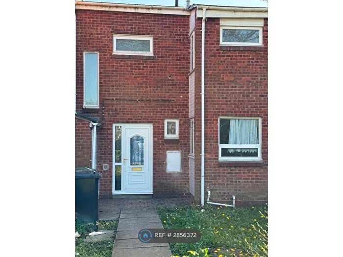 3 Bedroom Terraced House To Rent In Goodrich Close, Redditch, B98