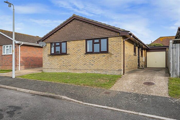 3 Bedroom Detached Bungalow For Sale In Barley Close, Telscombe Cliffs, BN10