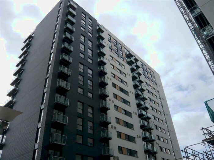 2 Bedroom Apartment To Rent In Vallea Court, Red Bank, Manchester, M4