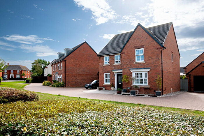 4 Bedroom Detached House For Sale In Bramble Corner, Biggleswade, SG18