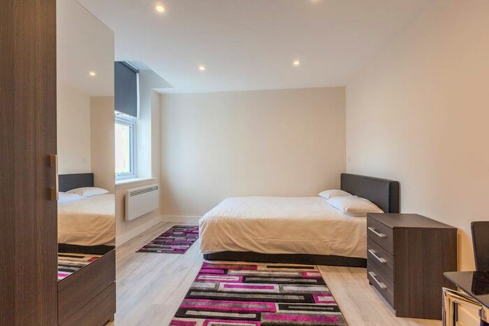 Studio To Rent In Brixton Road, Brixton, London, SW9