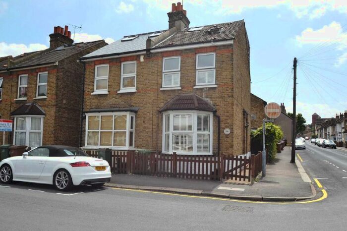 3 Bedroom Semi-Detached House To Rent In Clarence Road, Sutton, Surrey, SM1