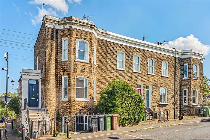 1 Bedroom Flat For Sale In St. Johns Vale, New Cross, SE8