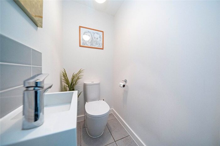 3 Bedroom Detached House For Sale In Parsonage Close, Hermitage Park, Maidstone, ME16