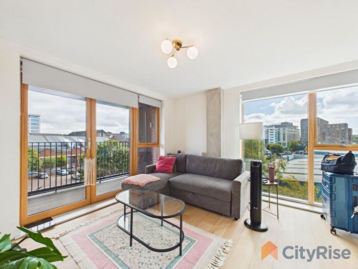 1 Bedroom Flat For Sale In Ironworks, David Street, Leeds, LS11