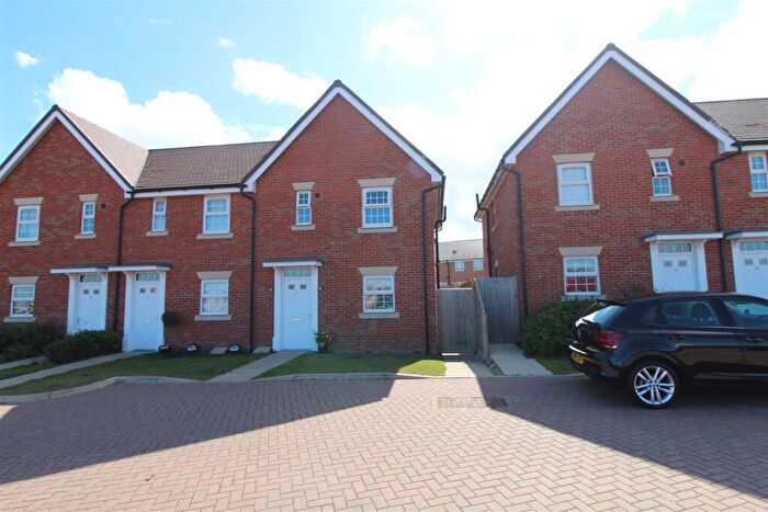 3 Bedroom End Of Terrace House For Sale In Castle Drive, Margate, CT9