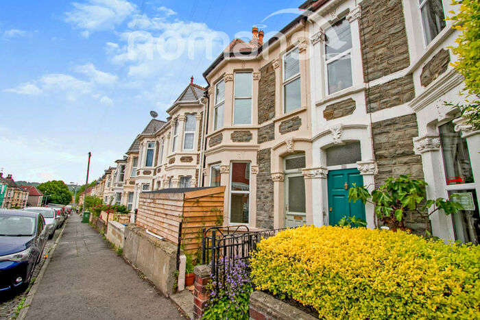 4 Bedroom Terraced House To Rent In Emlyn Road, Bristol, BS5