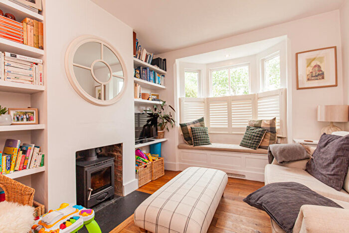 3 Bedroom End Of Terrace House To Rent In Crescent Road, Oxford, OX4