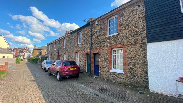 2 Bedroom Cottage To Rent In Bycliffe Terrace, Gravesend, DA11