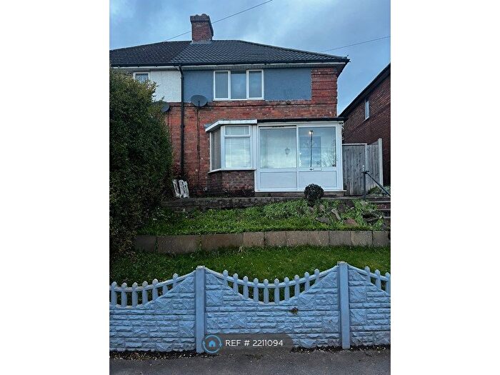 3 Bedroom Semi-Detached House To Rent In Colindale Road, Birmingham, B44
