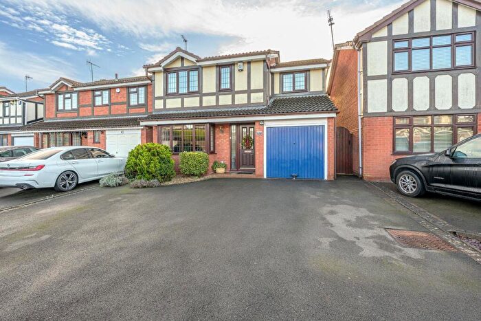 4 Bedroom Detached House For Sale In Ploverdale Crescent, Kingswinford, DY6