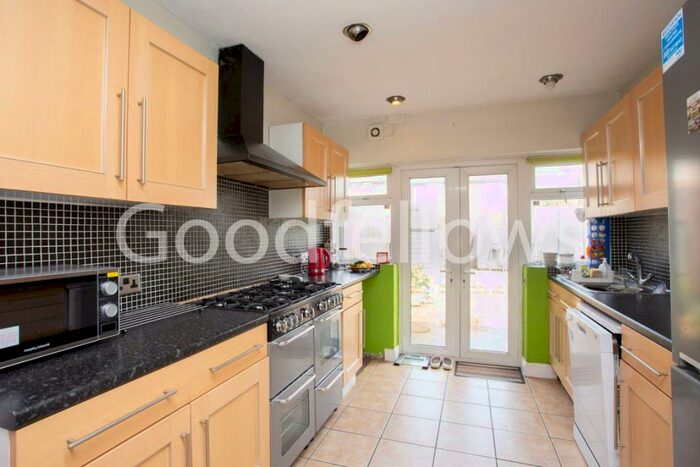 3 Bedroom House To Rent In Tintern Road, SM5