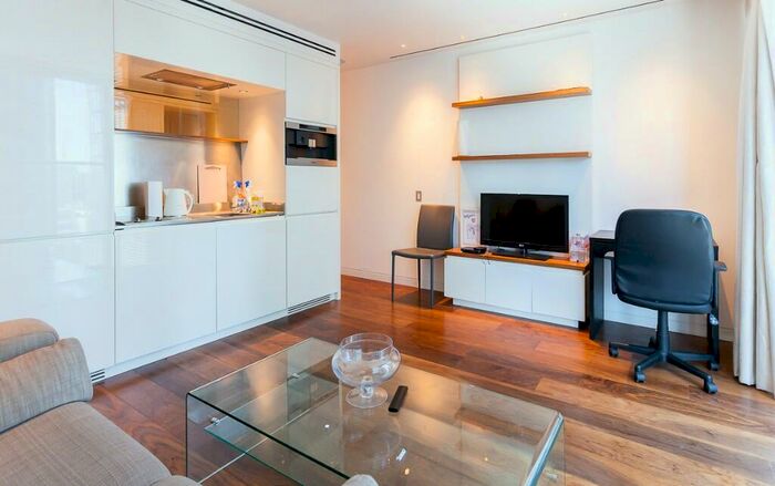Studio To Rent In The Heron, London, EC2Y