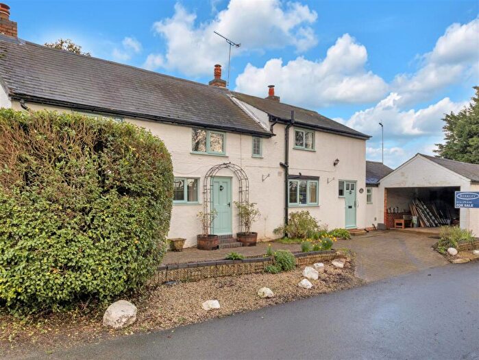 4 Bedroom Character Property For Sale In Debdale Lane, Smeeton Westerby, LE8