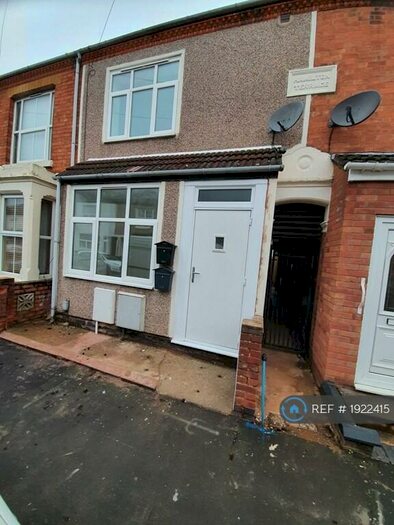 2 Bedroom Flat To Rent In Rowland Street, Rugby, CV21