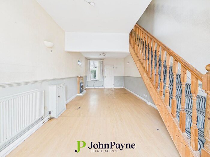 2 Bedroom Terraced House For Sale In Aldbourne Road, Radford, Coventry, CV1 - Photo 2